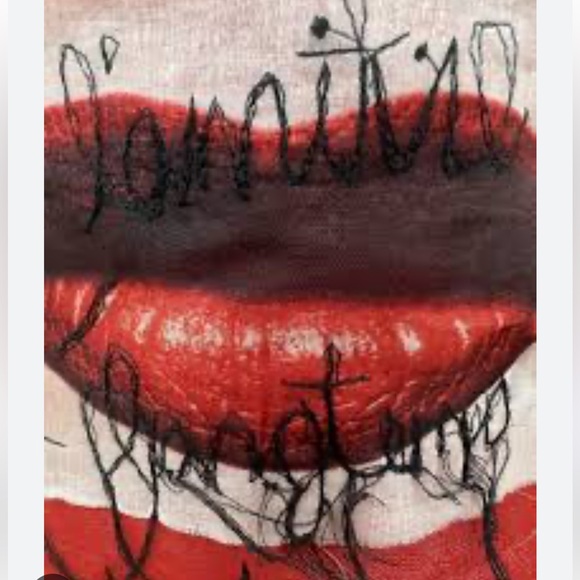 This is a vintage new with tags iconic Jean Paul Gaultier top. Size medium. Rare - Picture 15 of 16